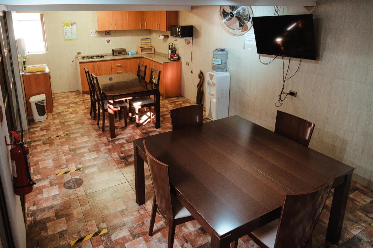 Di Giorgio Hostal Antofagasta Esterno foto