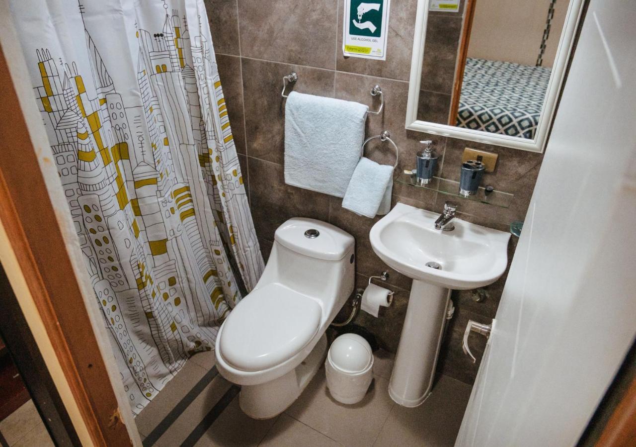 Di Giorgio Hostal Antofagasta Esterno foto