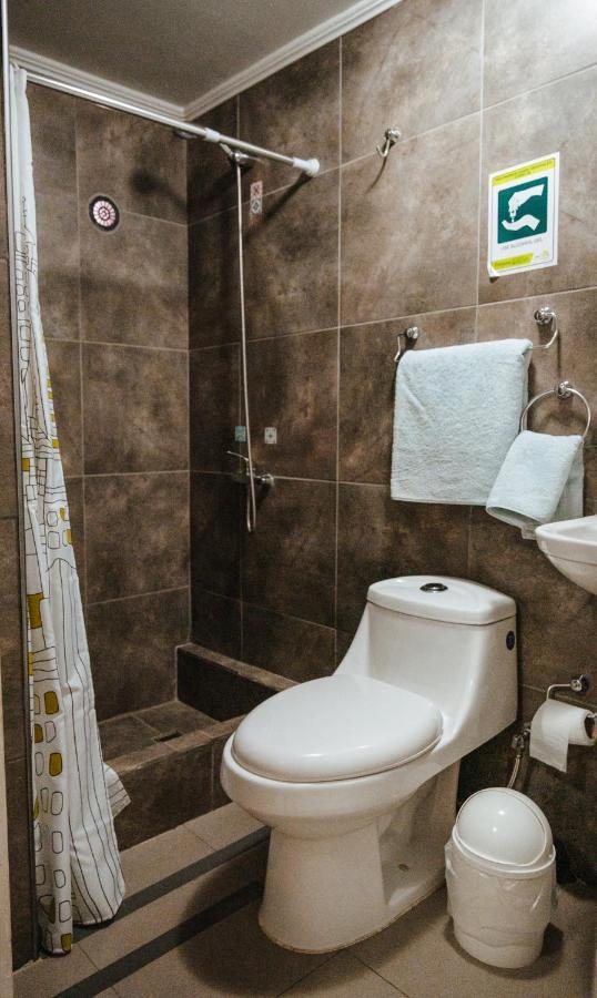 Di Giorgio Hostal Antofagasta Esterno foto